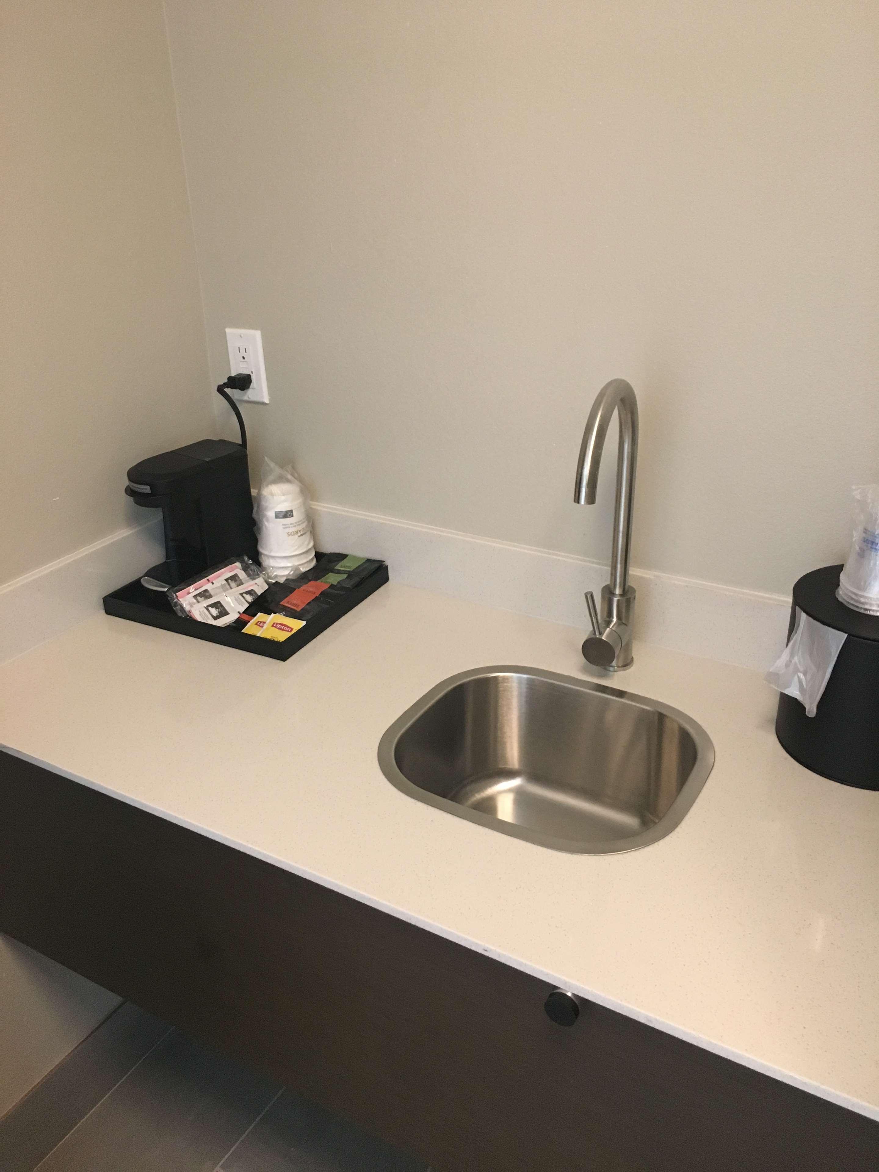 新巴斯托贝斯特韦斯特Plus套房酒店 外观 照片